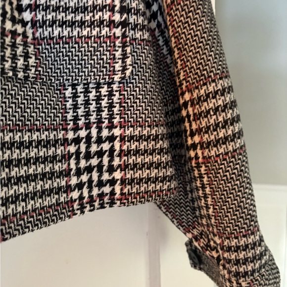 Reitmans Signature Cropped Jacket - Picture 3 of 5